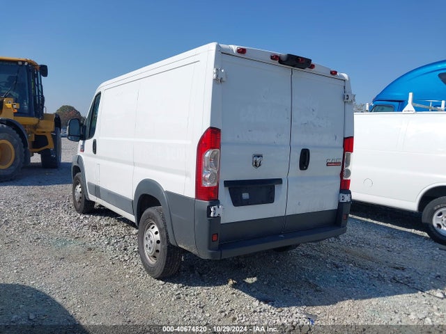 3C6TRVNG2JE111638 RAM Promaster 1500 Low Roof 118 Wb