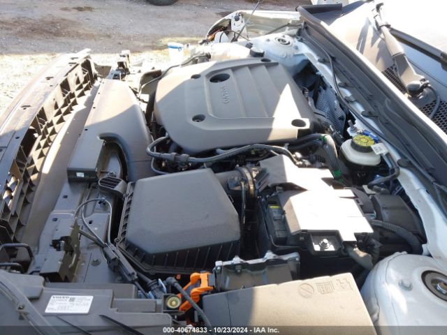 YV4L12UWXP2030137 Volvo Xc40 B5 Plus Dark Theme