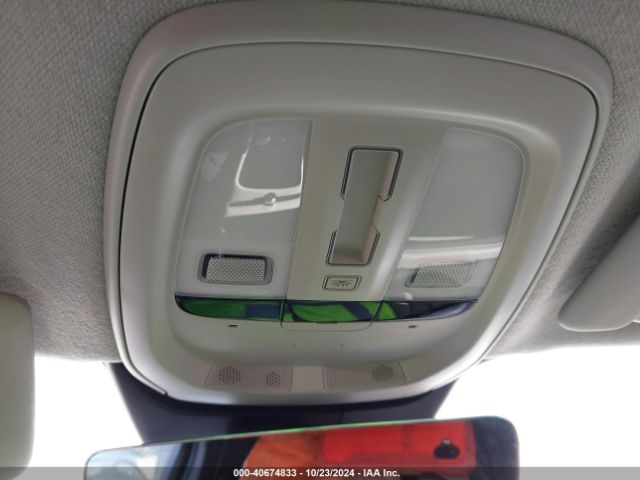 YV4L12UWXP2030137 Volvo Xc40 B5 Plus Dark Theme