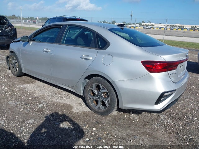KIA Forte Lxs 2020 3KPF24AD9LE221640 Image 3