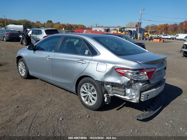 Toyota CAMRY LE 2015 4T4BF1FK5FR456603 Image 3