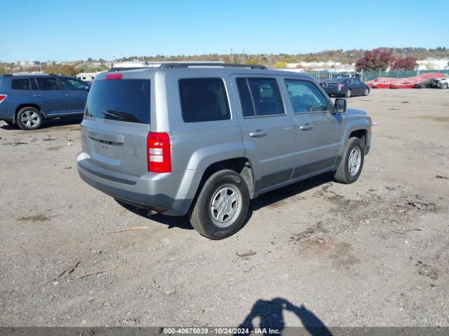 1C4NJRBB1FD225809 Jeep Patriot Sport