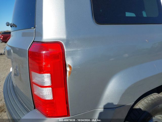 1C4NJRBB1FD225809 Jeep Patriot Sport