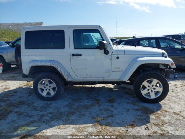 1C4AJWBG7EL221468 Jeep Wrangler Sahara