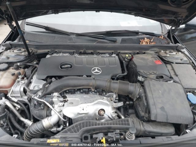WDD3G4EB0KW029367 Mercedes-Benz A 220