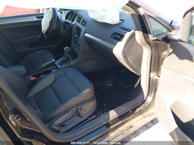 3VWCA7AU9FM506854 Volkswagen Golf Sportwagen Tdi S 4-door
