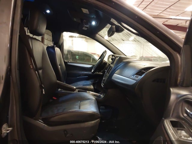 2C4RDGEGXKR622964 Dodge Grand Caravan Gt