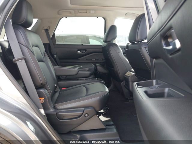 5N1DR3CB0NC271714 Nissan Pathfinder Sl 2wd