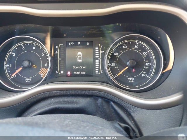 1C4PJMAB3FW588470 Jeep Cherokee Sport