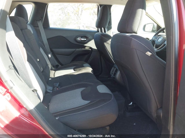1C4PJMAB3FW588470 Jeep Cherokee Sport