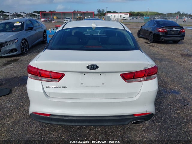 KIA Optima Lx 2018 5XXGT4L38JG180069 Image 16