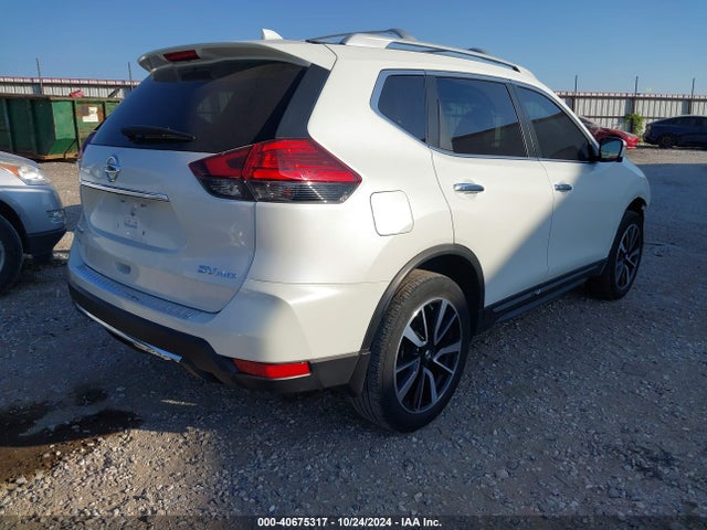 5N1AT2MV4HC857943 Nissan Rogue Sl