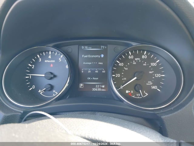5N1AT2MV4HC857943 Nissan Rogue Sl