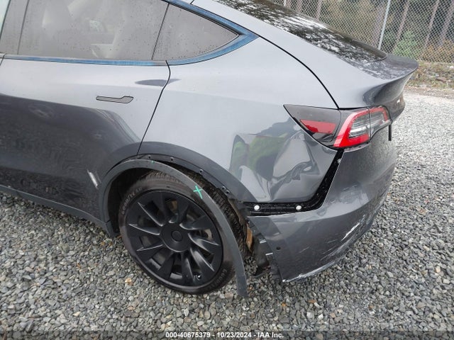 2021 TESLA MODEL Y 5YJYGDEE9MF098608 Photo 5