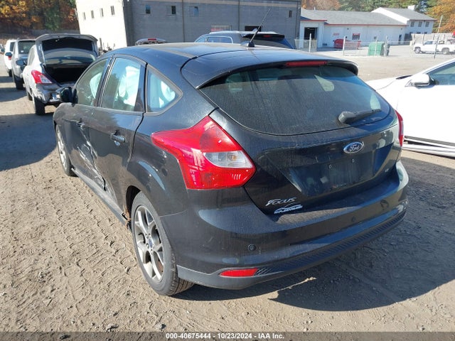 1FADP3K25EL271824 Ford FOCUS SE