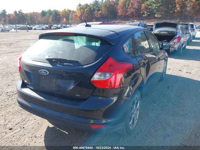 1FADP3K25EL271824 Ford FOCUS SE