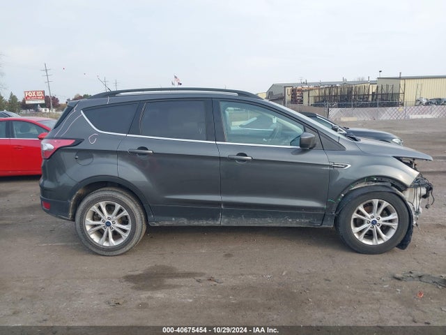 Ford ESCAPE SE 2018 1FMCU0GD1JUC49360 Image 14