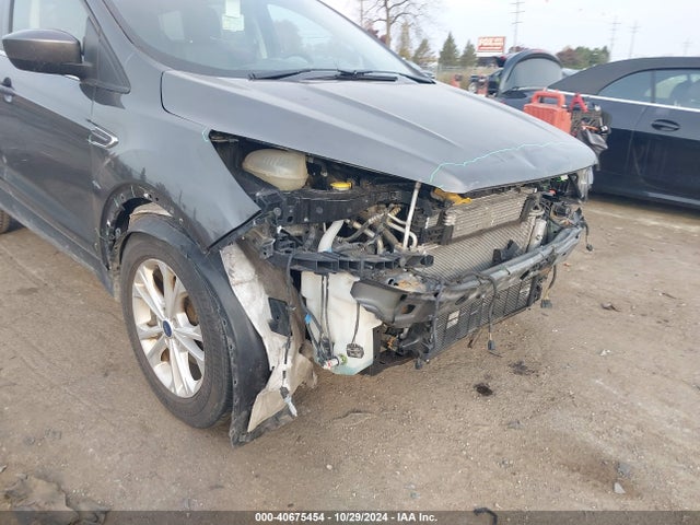 Ford ESCAPE SE 2018 1FMCU0GD1JUC49360 Image 19