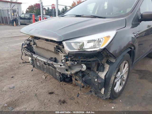 Ford ESCAPE SE 2018 1FMCU0GD1JUC49360 Image 6