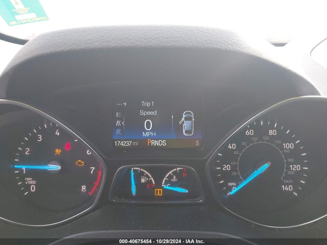 Ford ESCAPE SE 2018 1FMCU0GD1JUC49360 Image 7