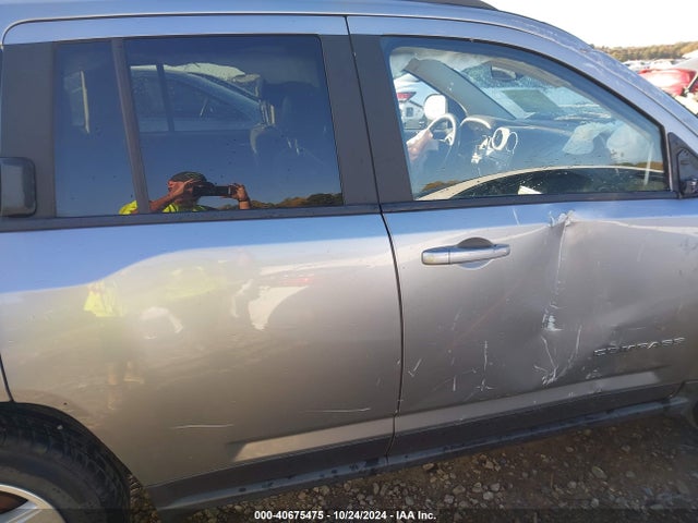 Jeep Compass Sport 2016 1C4NJCBA9GD642701 Image 14