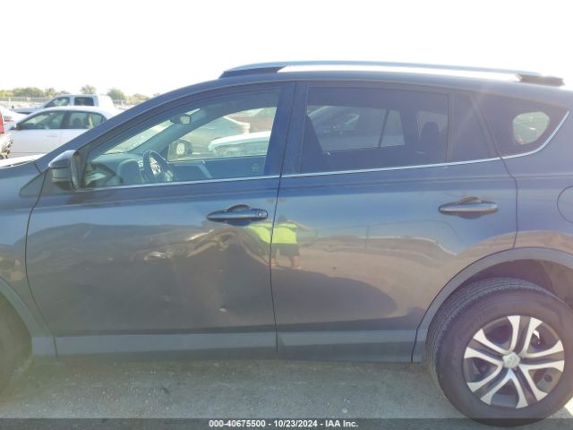 JTMZFREV6HJ722285 Toyota RAV4 LE