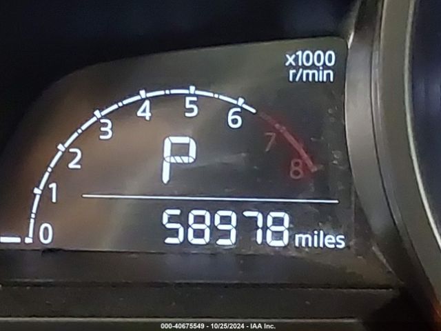 3MYDLBYVXKY518390 Toyota YARIS LE