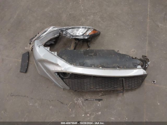 3MYDLBYVXKY518390 Toyota YARIS LE