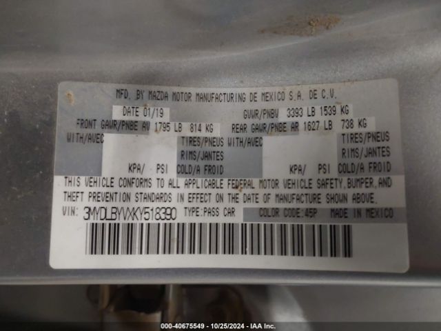 3MYDLBYVXKY518390 Toyota YARIS LE