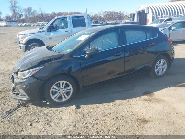 Chevrolet Cruze Lt Auto 2018 3G1BE6SM8JS516722 Image 2