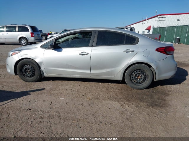 KIA FORTE LX 2017 3KPFK4A7XHE044341 Image 15