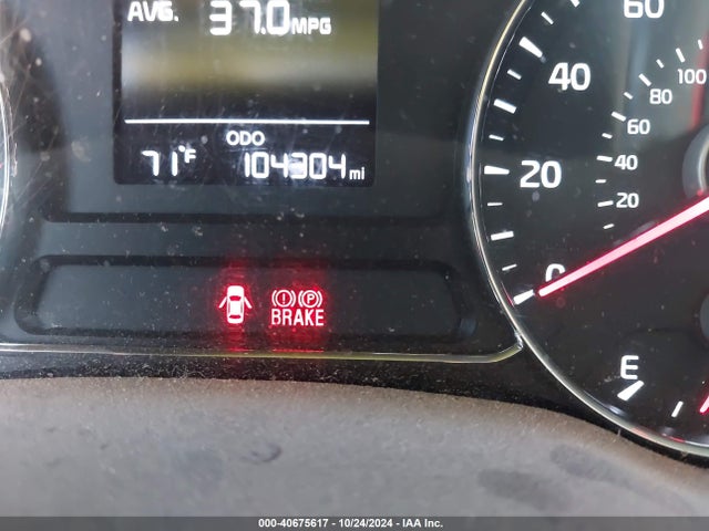 KIA FORTE LX 2017 3KPFK4A7XHE044341 Image 16