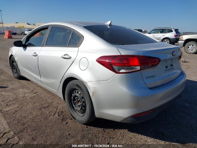 KIA FORTE LX 2017 3KPFK4A7XHE044341 Image 3