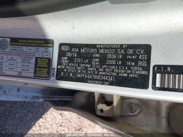 KIA FORTE LX 2017 3KPFK4A7XHE044341 Image 9