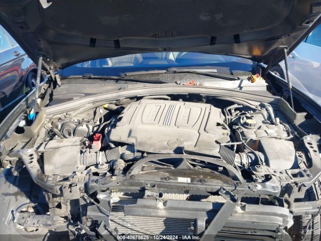 2017 JAGUAR F-PACE SADCJ2BV4HA092187 Photo 9