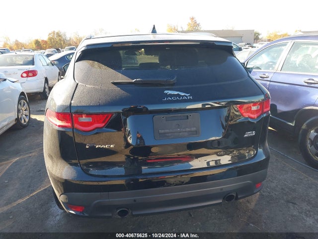 Jaguar F-pace 35t Premium 2017 SADCJ2BV4HA092187 Image 16