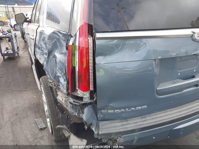 Cadillac ESCALADE L 2016 1GYS4BKJ4GR239260 Image 32