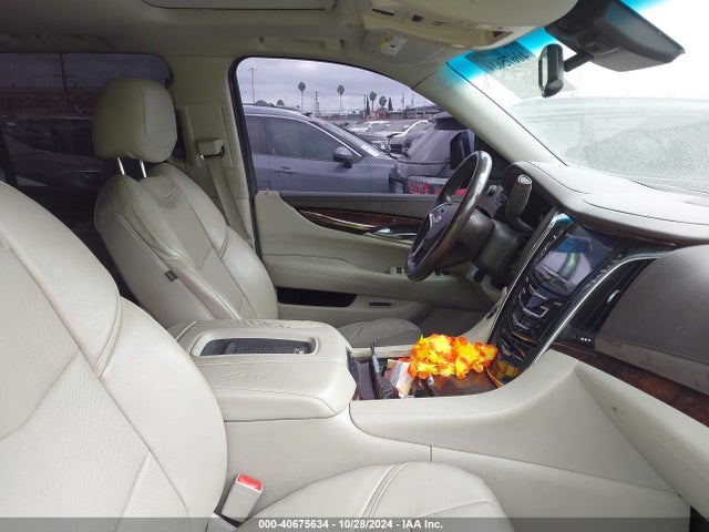 1GYS4BKJ4GR239260 Cadillac Escalade Luxury Collection