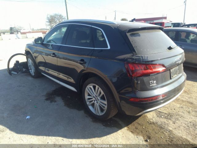 WA1BNAFY2K2032401 Audi Q5 45 Premium