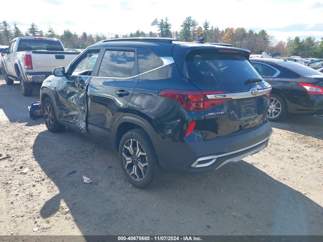 KNDERCAA1M7105728 KIA SELTOS EX