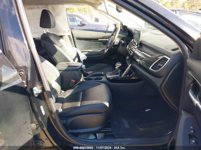 KNDERCAA1M7105728 KIA SELTOS EX