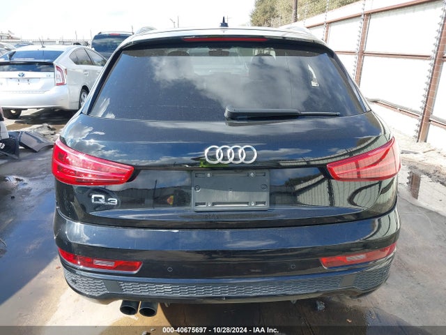 WA1BCCFS8JR031157 Audi Q3 2.0t Premium/2.0t Sport Premium