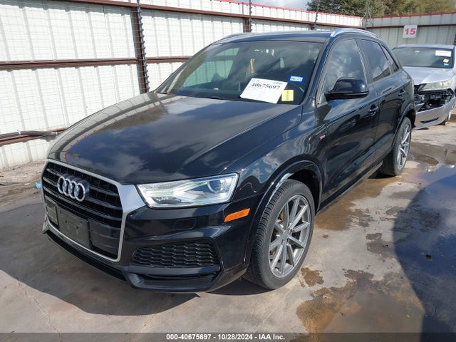 WA1BCCFS8JR031157 Audi Q3 2.0t Premium/2.0t Sport Premium