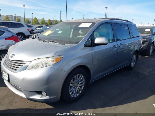 5TDYK3DC2ES426554 Toyota Sienna Xle/limited