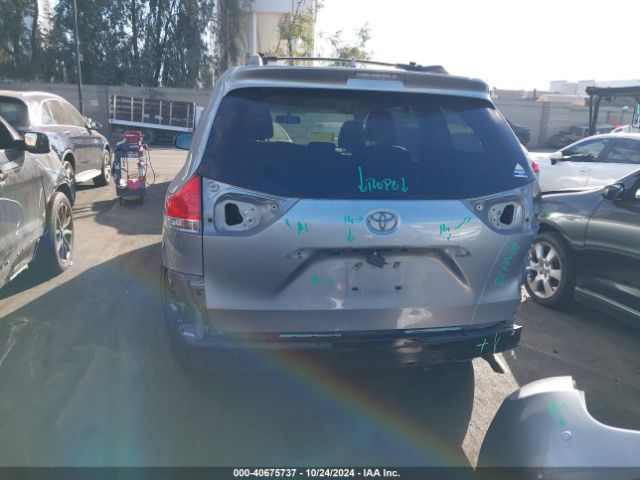 5TDYK3DC2ES426554 Toyota Sienna Xle/limited
