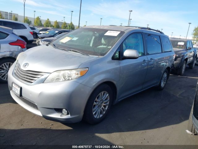 5TDYK3DC2ES426554 Toyota Sienna Xle/limited
