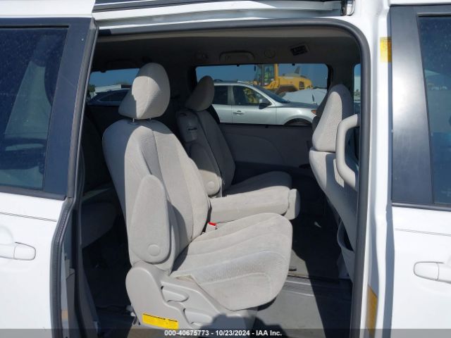 5TDKK3DC4ES492710 Toyota Sienna Le V6 8 Passenger