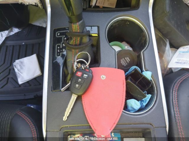 4T1BF1FKXHU292214 Toyota CAMRY SE