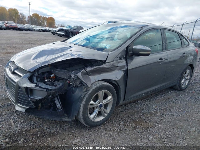 Ford FOCUS SE 2014 1FADP3F29EL196989 Image 2