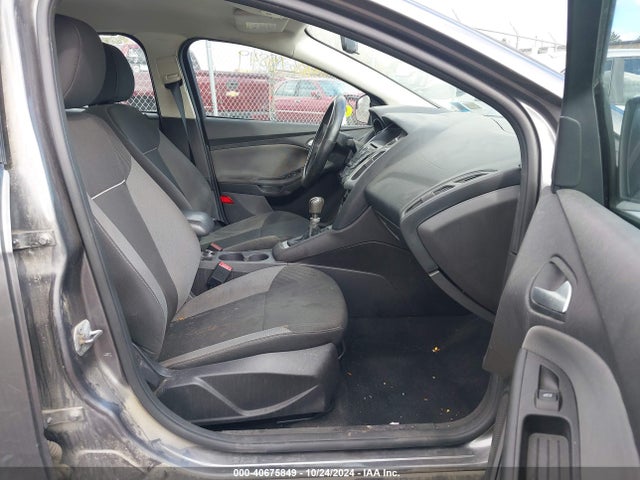 Ford FOCUS SE 2014 1FADP3F29EL196989 Image 5